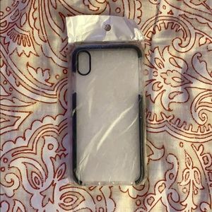 IPHONE XS MAX CLEAR CASE W/ BLACK TRIM